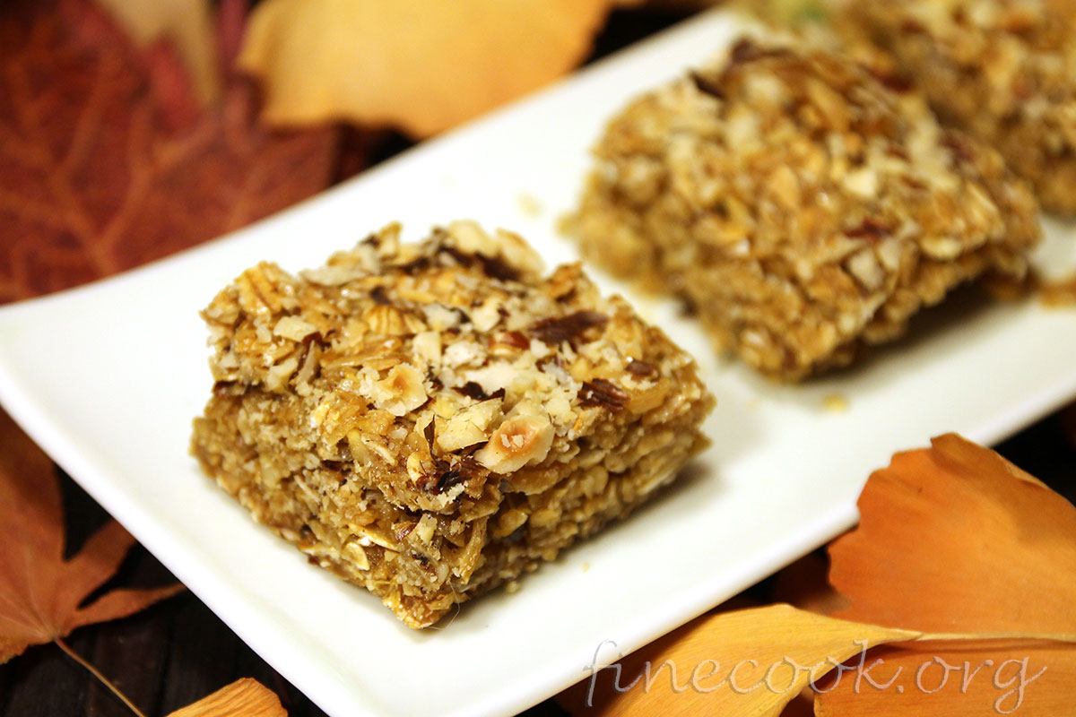 Овсяные батончики с розмарином и кленовым сиропом (Flapjack)