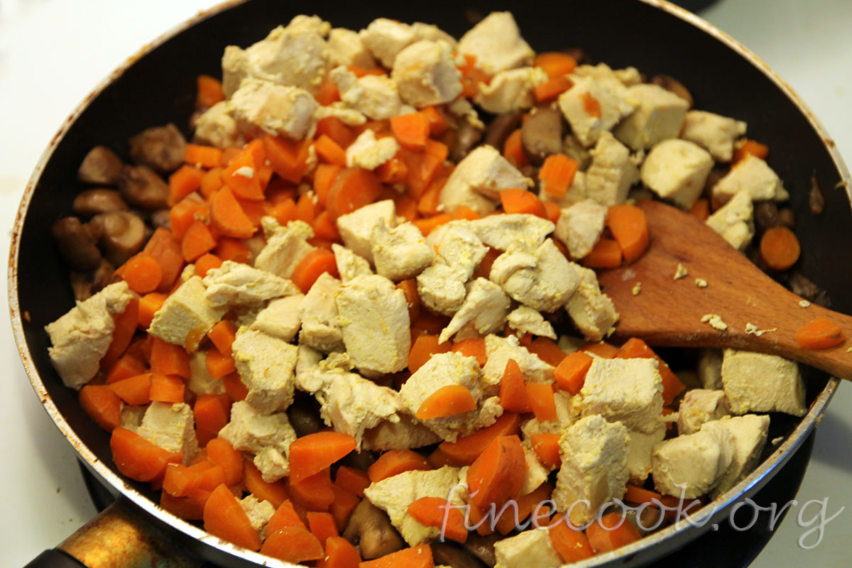Куриный суп с морковью Куриный суп с морковью