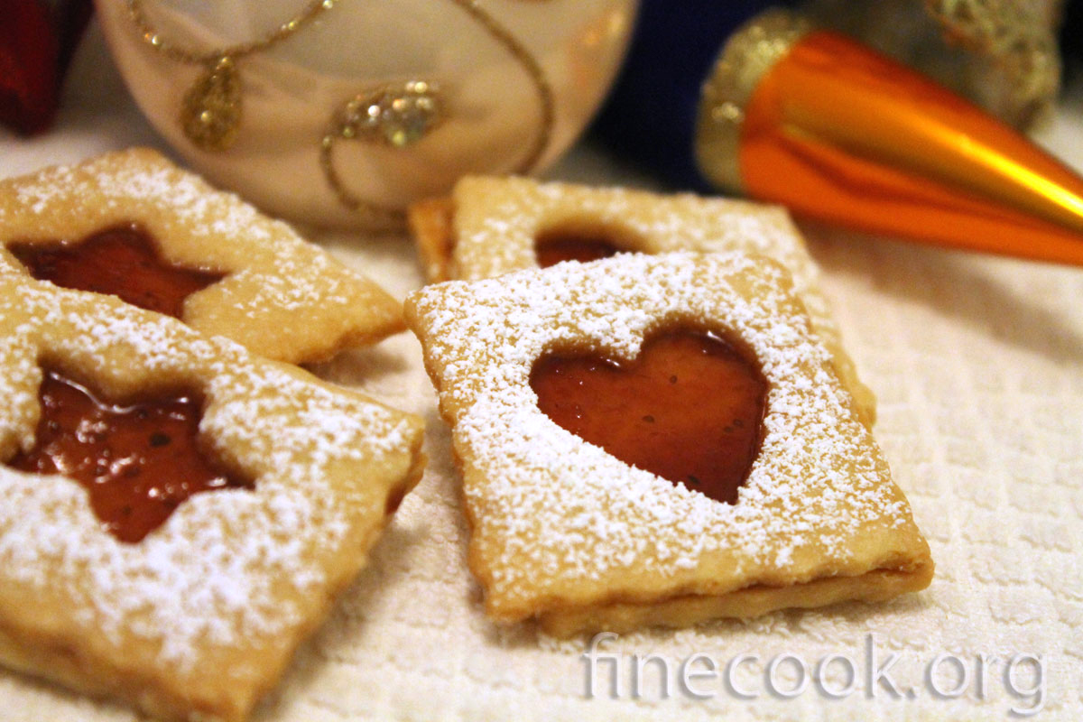 Миндальное песочное печенье с джемом Миндальное песочное печенье с джемом