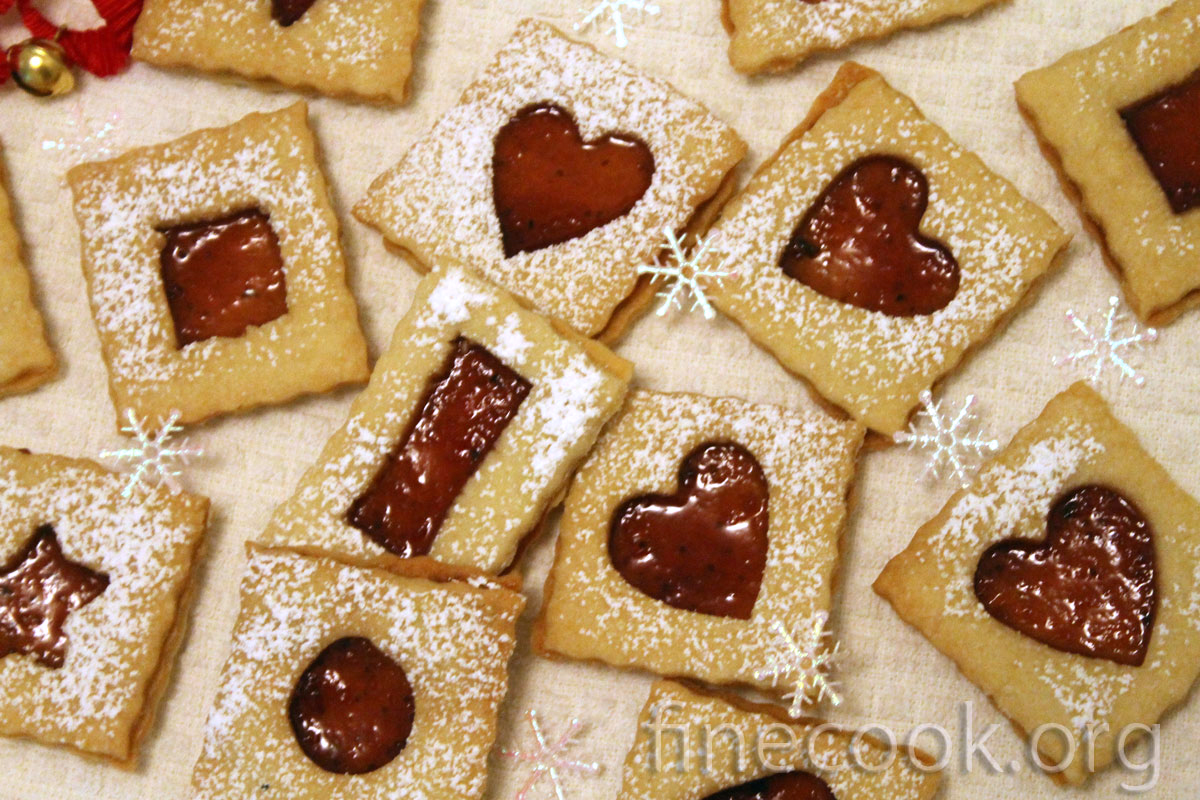 Миндальное песочное печенье с джемом Миндальное песочное печенье с джемом