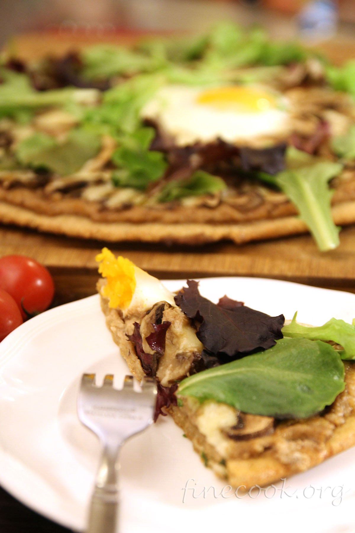 Пицца с орехами и грибами Пицца с орехами и грибами